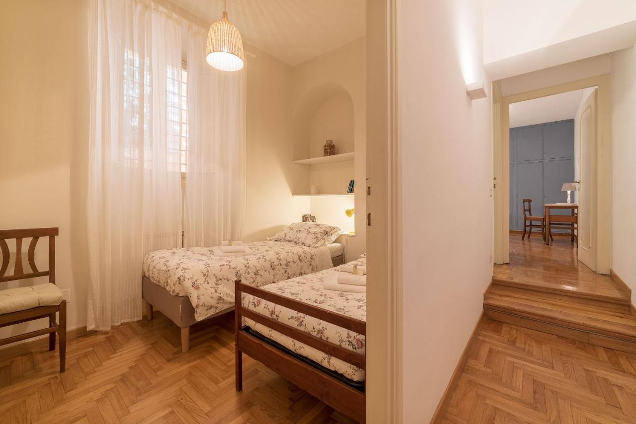 A Peaceful Retreat 2 Minutes From Piazza Navona - FromhometoRzym Zewnętrze zdjęcie
