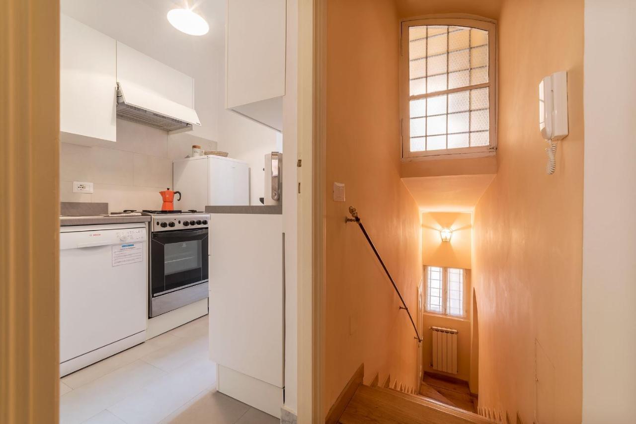 A Peaceful Retreat 2 Minutes From Piazza Navona - FromhometoRzym Zewnętrze zdjęcie