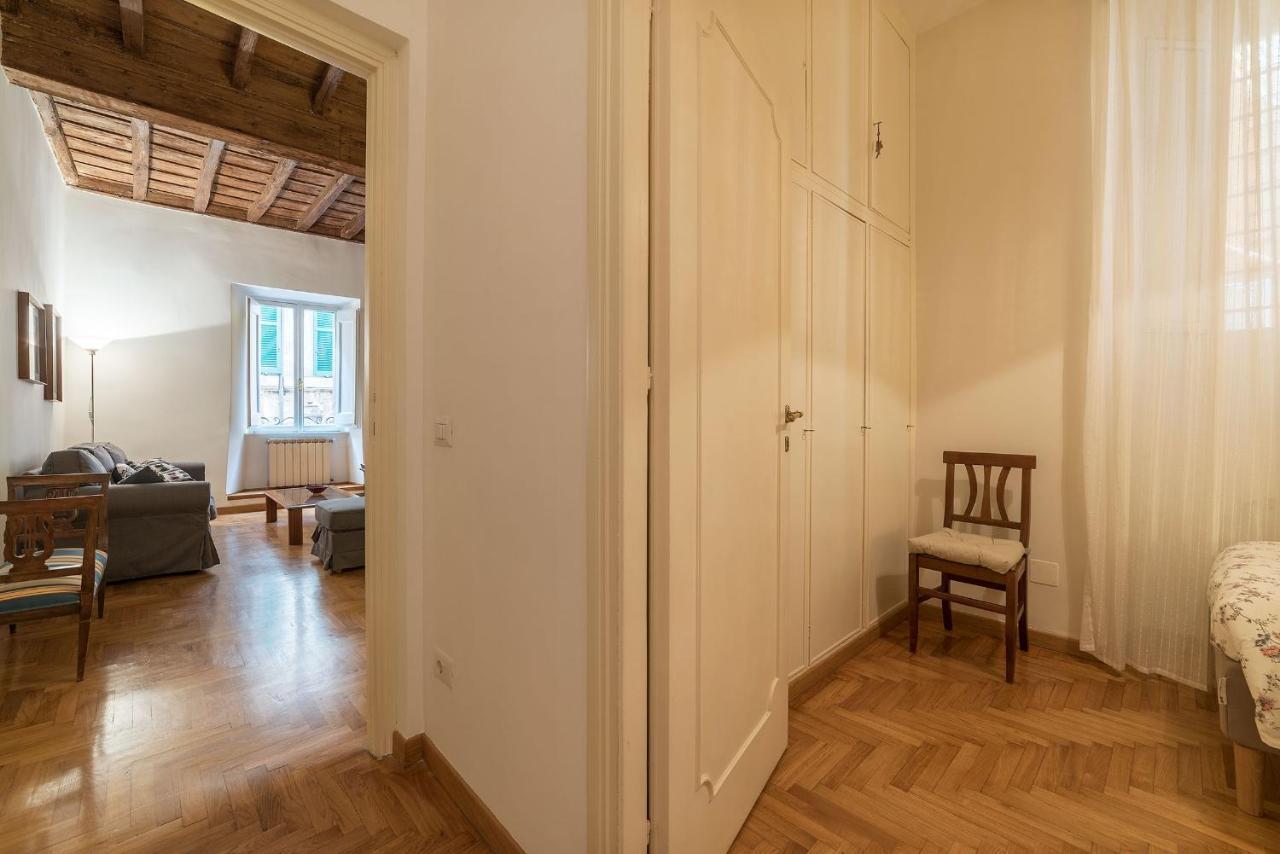 A Peaceful Retreat 2 Minutes From Piazza Navona - FromhometoRzym Zewnętrze zdjęcie