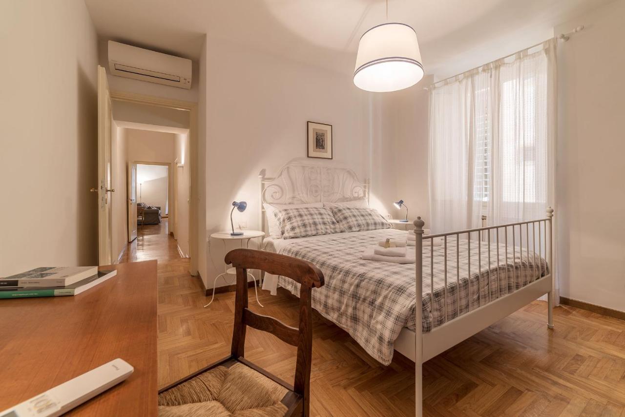 A Peaceful Retreat 2 Minutes From Piazza Navona - FromhometoRzym Zewnętrze zdjęcie
